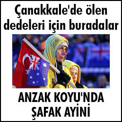 Anzak Koyu’nda şafak ayini