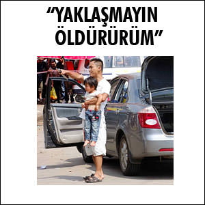 Kızını samuray kılıcıyla rehin aldı