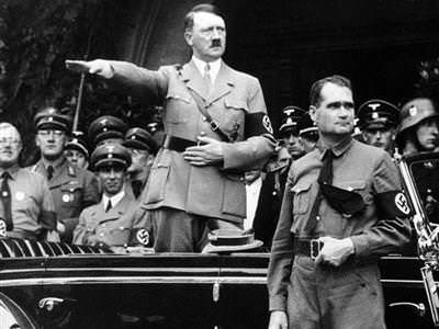 Hitler'in yardımcısının mezarı açıldı