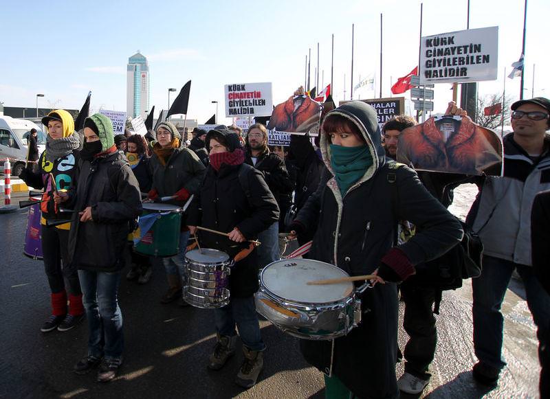 Hayvanseverler, İstanbul Deri Fuarı'nı protesto etti - 2