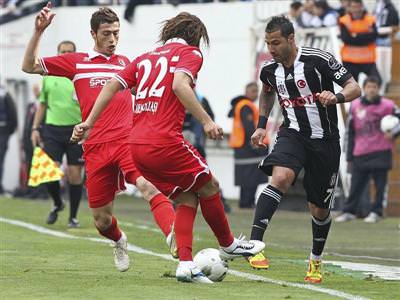 Beşiktaş'a İnönü'de şok!