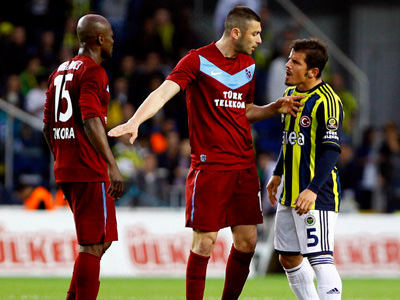 Emre'den şok karar!