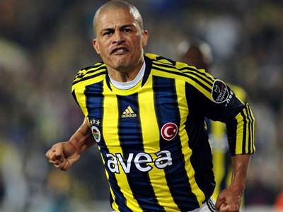 Alex, Kocaman'ı geçebilir!