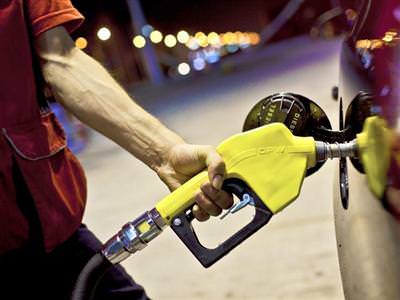 Petrol fiyatları geriledi