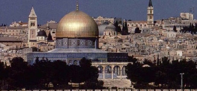 İsrail askerleri Mescid-i Aksa'ya girdi