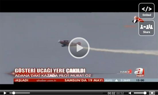 Adana'da gösteri uçağı düştü! - 1