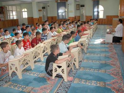 Çocuklar dinini oyunla öğrenecek