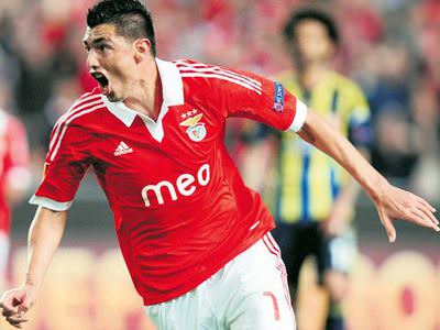 Fenerbahçe 3. bombayı da patlatıyor