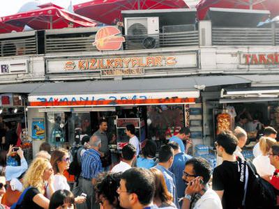 Kızılkayalar büfesine Twitter darbesi