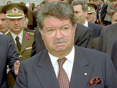 Resmen suikast