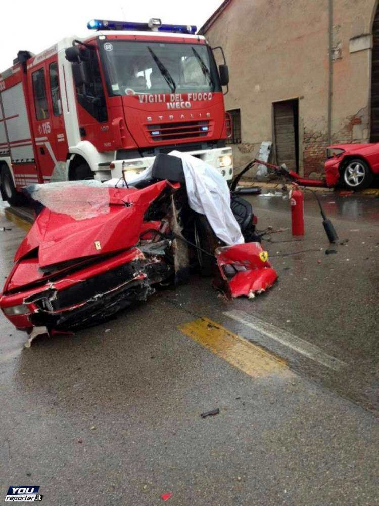 Ferrari ikiye ayrıldı, bir çocuk öldü - 2