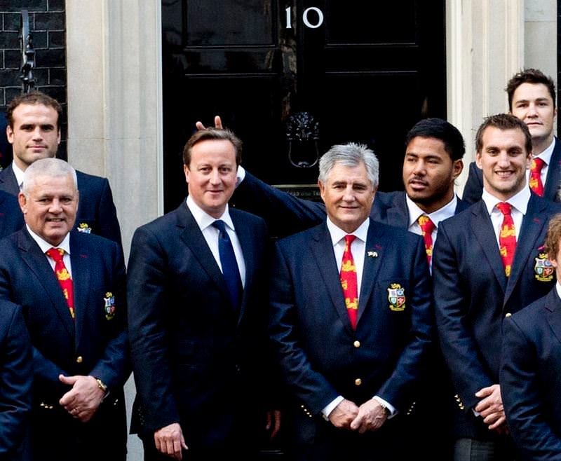 Cameron’a tavşan kulak şakası