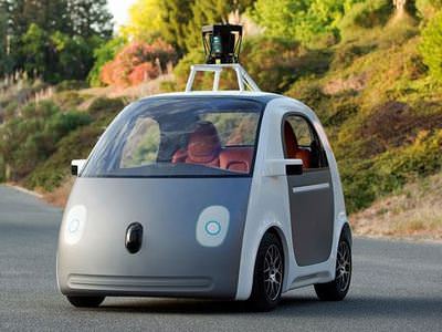 Google'dan kendi giden araç