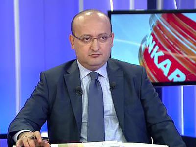 Yalçın Akdoğan: Geçici başbakan beklemeyin