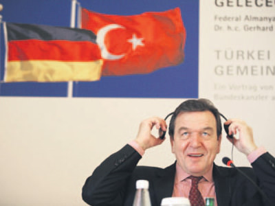 Dinleme talimatı Schröder'den