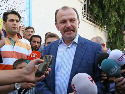 Bürokratı pavyoncu diye dinlediler