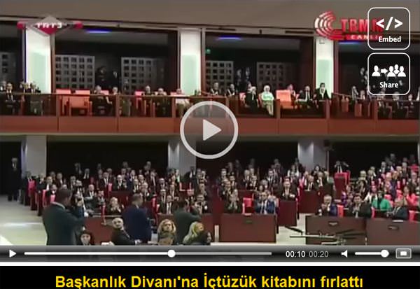 Başkanlık Divanı’na İçtüzük kitabını fırlattı