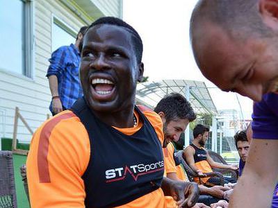 Eboue gitmek istemiyor!