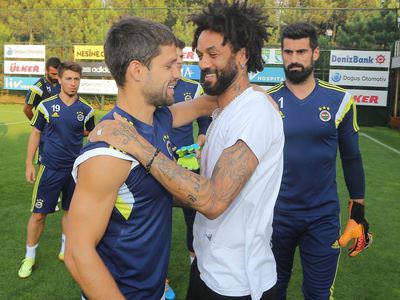 Yobo ve Baroni'ye plaket