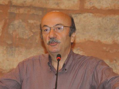 Bekaroğlu CHP'ye ilk adımı attı