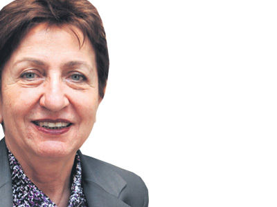 Fayans profesörü Binnaz Toprak