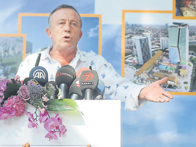 'Benden özür diledi'