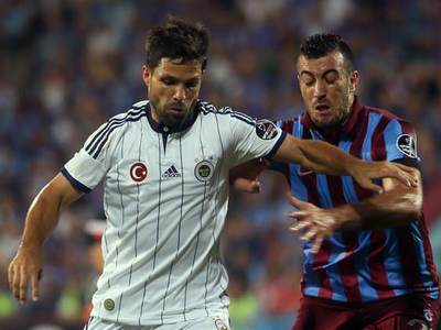 Avni Aker'de sessiz gece!