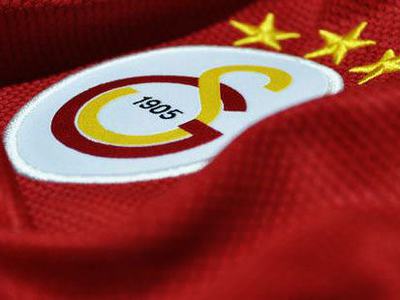Galatasaray mor formayı tanıttı