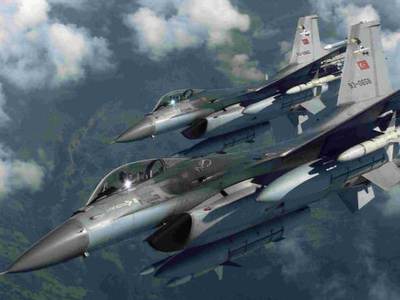 Türk F-16'lar Azerbaycan'da