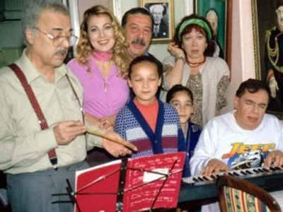 Ünlü yapımcı Güner Namlı hayatını kaybetti