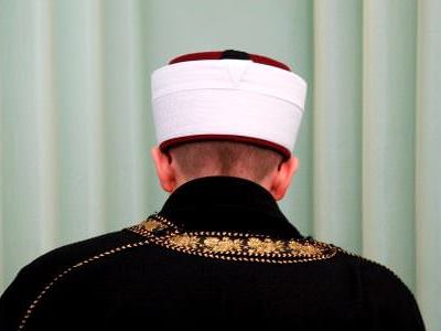 İmam camide intihar etti