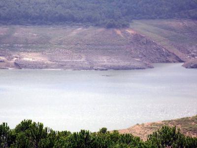 Birkaç günlük suyu kalan Yalova göle döndü