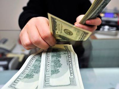Dolar sekiz ayın en yükseğinde