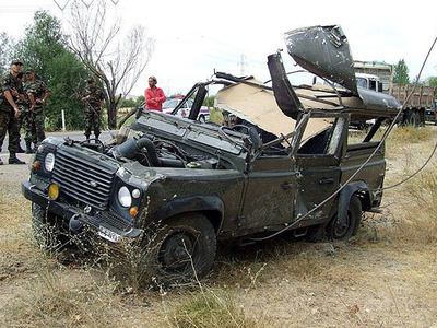 Elazığ'da araç devrildi: 1 şehit, 3 asker yaralı