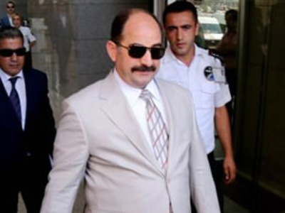 Zekeriya Öz şimdi yandı!