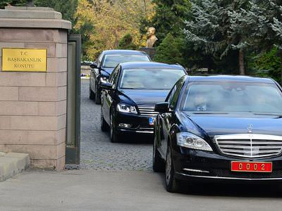 Başbakan Davutoğlu yeni konutuna taşındı