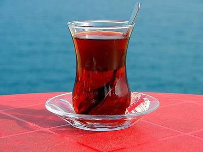 Kamuda çaylar artık tek şekerli