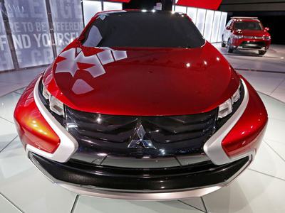 Mitsubishi 2015’te vites büyütecek!