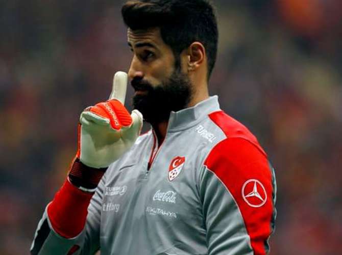 Volkan Demirel'e milli takım tepkisi!