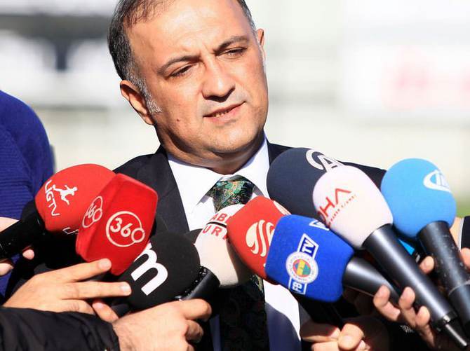 Fenerbahçeli yöneticilere saldırı!