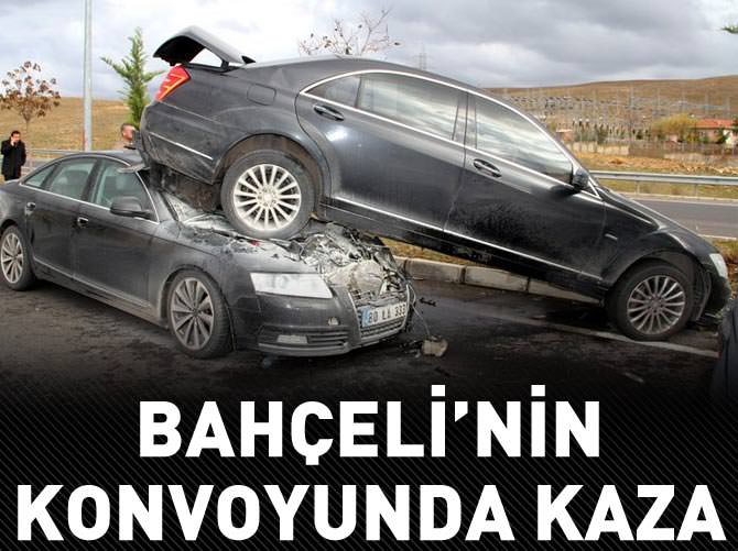 Bahçeli'nin konvoyunda zincirleme kaza