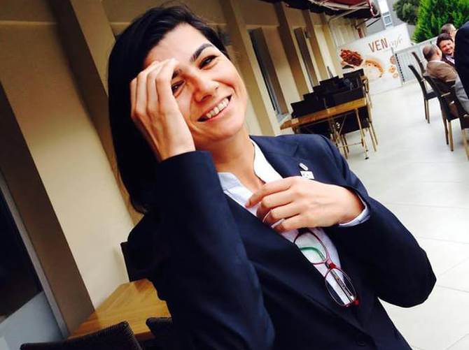 Birlikte yaşadığı boşandığı eşini öldürdü!
