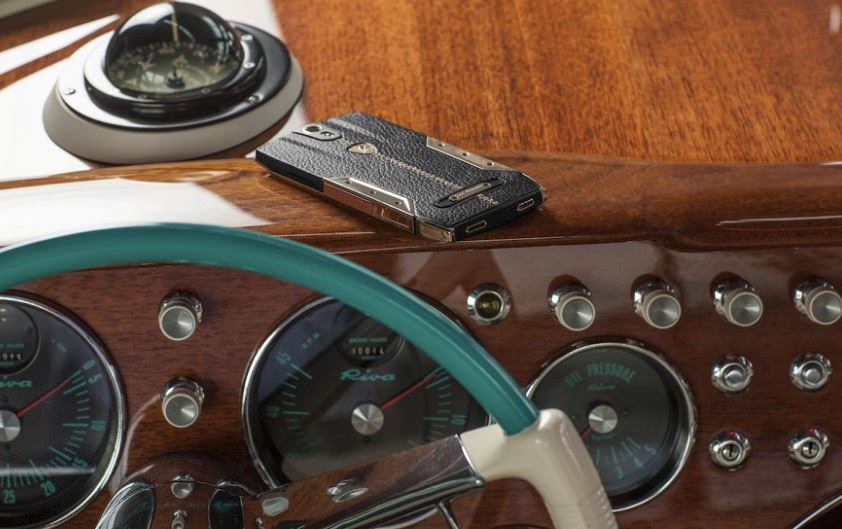 Lamborghini, Android telefon çıkarıyor