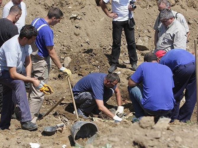 Bosna'da yeni toplu mezar bulundu