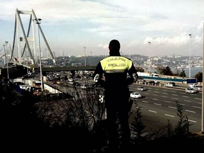 Köprüde feci kaza: 1 polis şehit