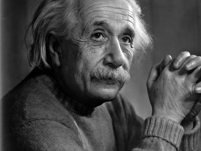 Einstein’ın arşivi bir “tık” uzağınızda!