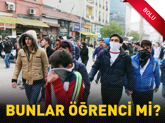Kavga etmeye giden 300 öğrenciyi polis durdurdu