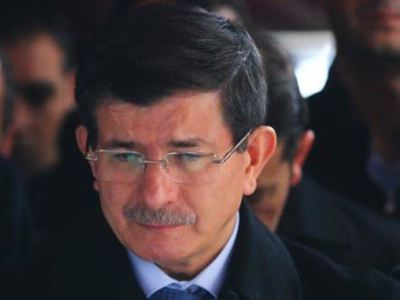 Davutoğlu gözyaşlarına hakim olamadı!