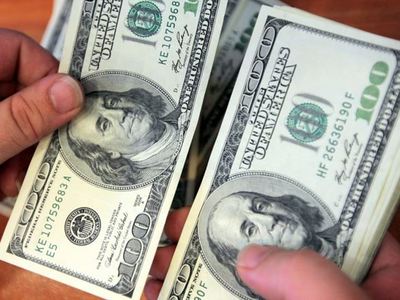 Dolar güne 2.35 TL’den başladı