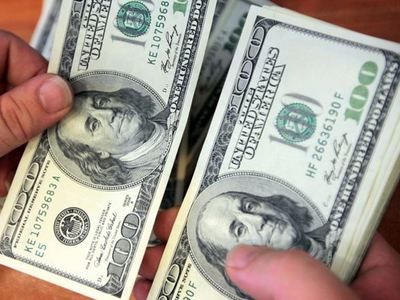 Dolar tarihi zirvede: 2.41 TL